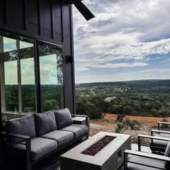 Luxury Villa | Stunning Views | Hot Tub | Fire Pit