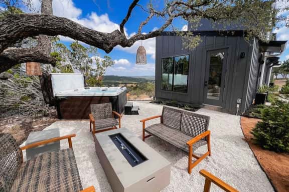Luxury Villa - Stunning Views, Hot Tub, Fire Pit - Image 1