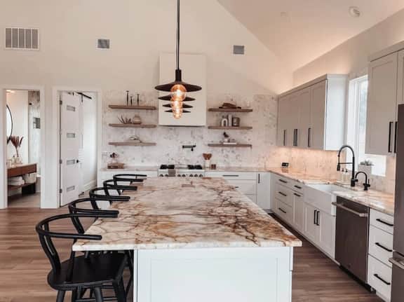 Hideaway Hill Country · Luxury Home with Stunning Views and Hot Tub - Image 3