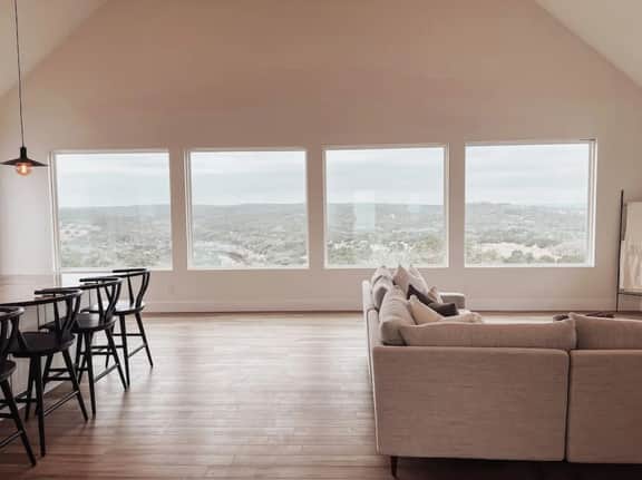 Hideaway Hill Country · Luxury Home with Stunning Views and Hot Tub - Image 5