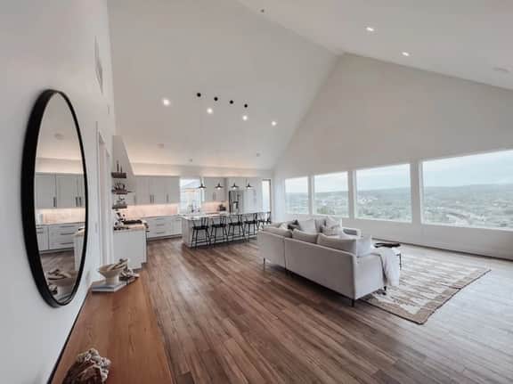 Hideaway Hill Country · Luxury Home with Stunning Views and Hot Tub - Image 2