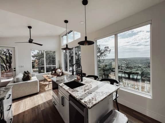 Luxury Villa - Stunning Views, Hot Tub, Fire Pit - Image 2