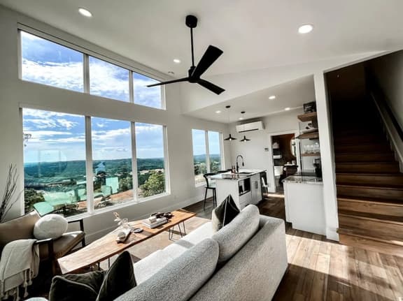 Luxury Villa - Stunning Views, Hot Tub, Fire Pit - Image 1