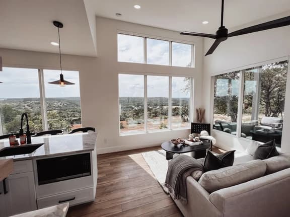 Luxury Villa | Stunning Views | Hot Tub | Fire Pit - Image 1